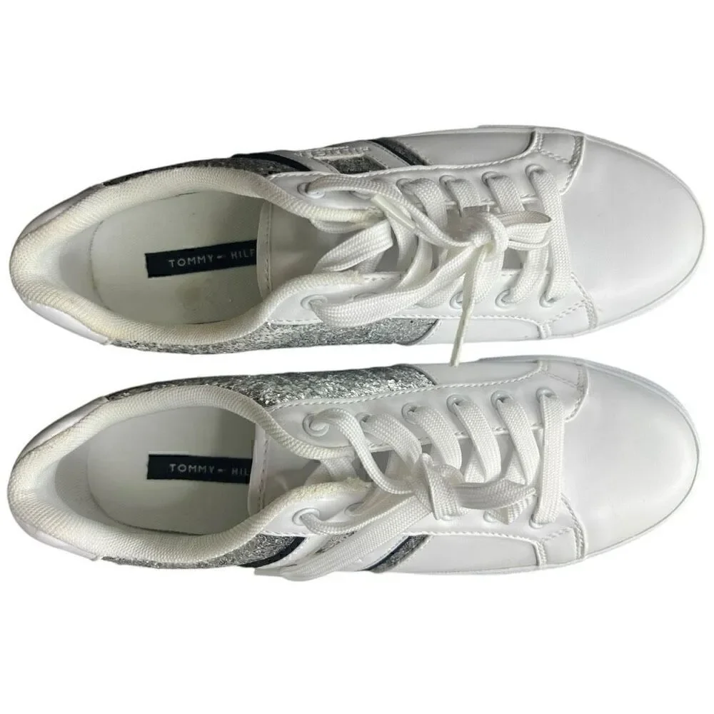 NEW Tommy Hilfiger Women’s Lemmi White Silver Blink Sneaker 8.5M